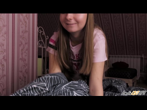 ❤️ בלאָנדי סאַקס די BFF ס דיפּלי און באַקומען קום אין איר מויל ☑ שווער פּאָרן ביי yi.libporno.ru ❤